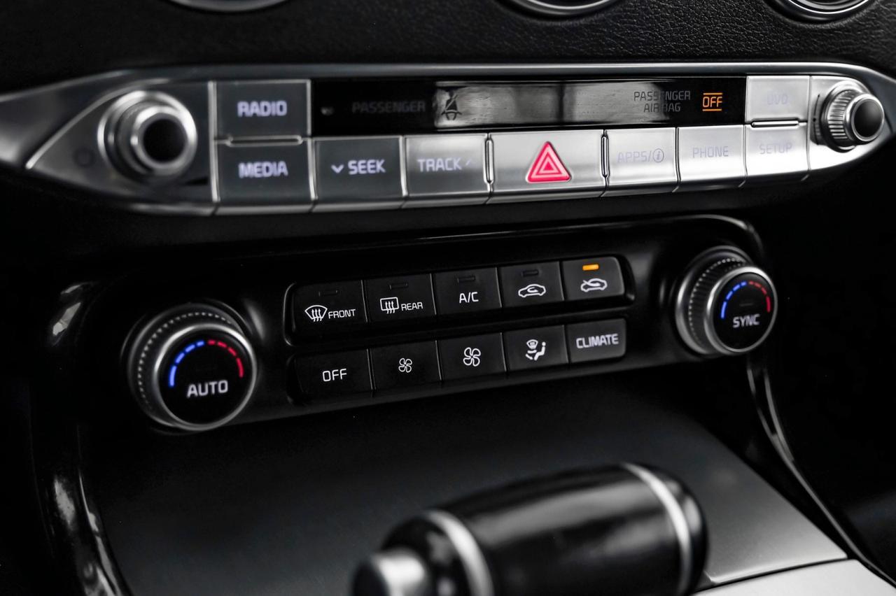 2018 Kia Stinger PREMIER LEATHER HEATED SEATS REAR CAMERA KEYLESS START BLUETOOTH Carrollton TX