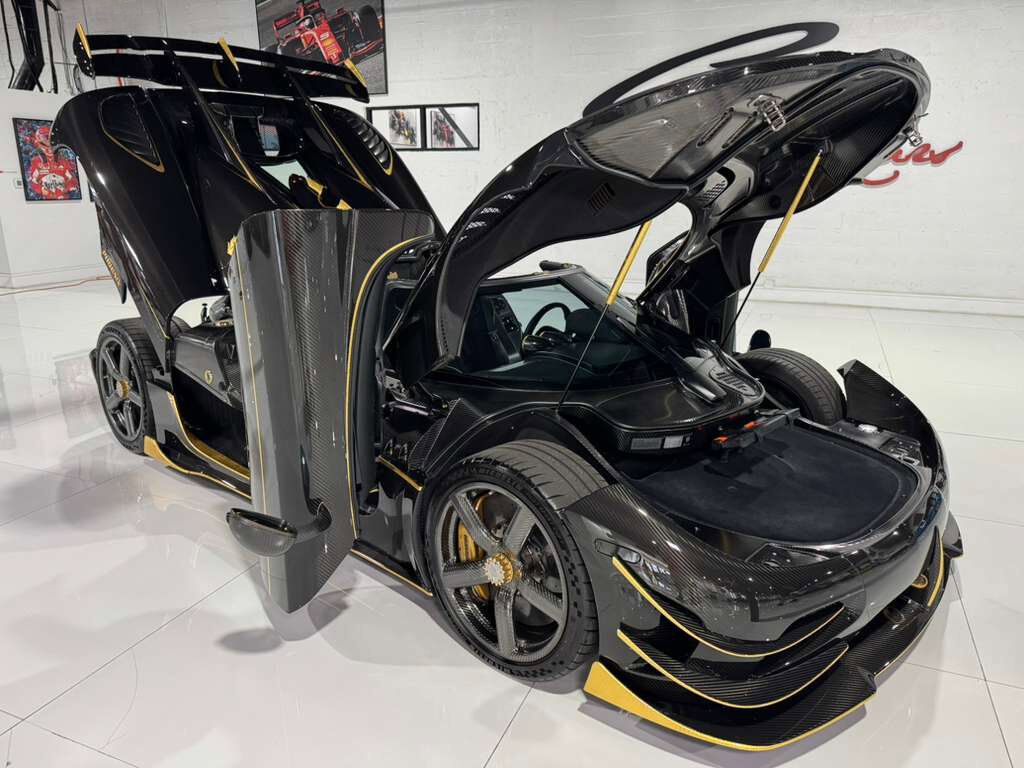 2018 Koenigsegg Agera RS Phoenix ONE OF ONE!! FULLY EXPOSED CARBON FIBER W/24K GOLD LEAF, BLACK ALCANTARA INTERIOR W/GOLD ACCENTS Fort Lauderdale FL