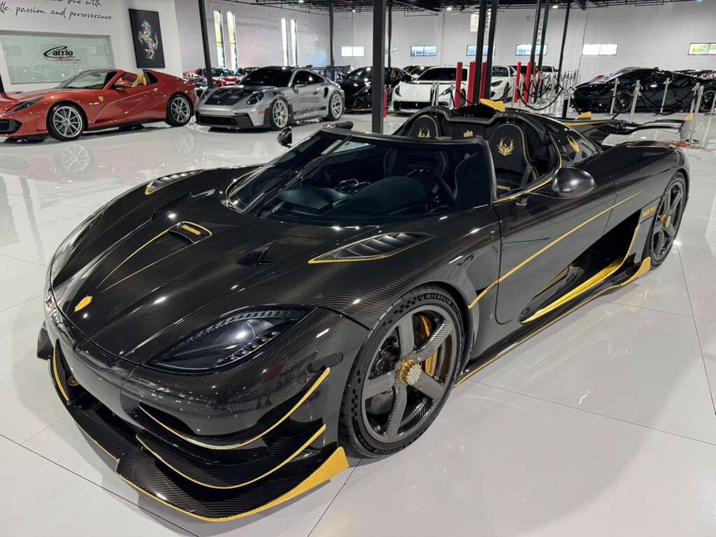 2018 Koenigsegg Agera RS Phoenix ONE OF ONE!! FULLY EXPOSED CARBON FIBER W/24K GOLD LEAF, BLACK ALCANTARA INTERIOR W/GOLD ACCENTS