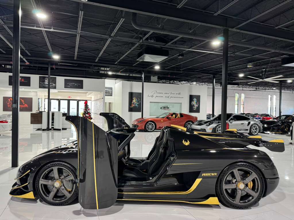 2018 Koenigsegg Agera RS Phoenix ONE OF ONE!! FULLY EXPOSED CARBON FIBER W/24K GOLD LEAF, BLACK ALCANTARA INTERIOR W/GOLD ACCENTS Fort Lauderdale FL