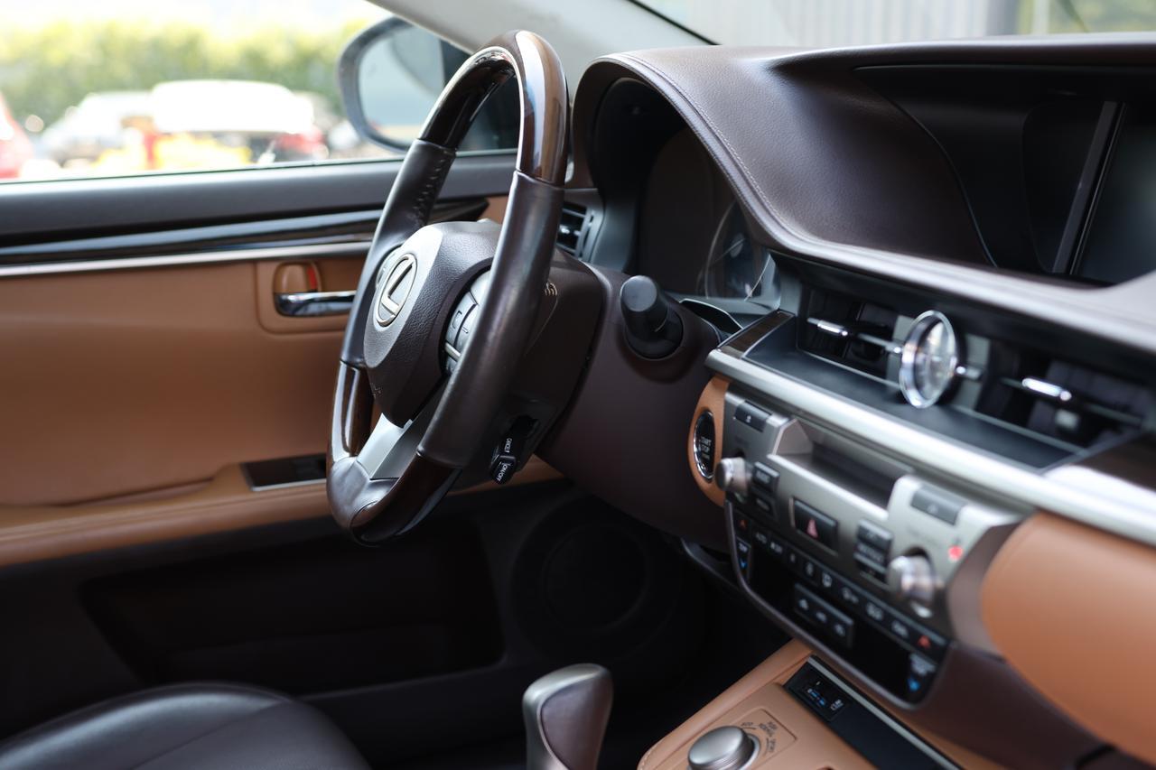 2018 LEXUS ES 350 Houston TX