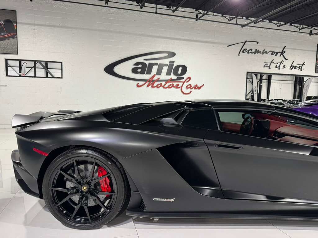2018 Lamborghini Aventador S Roadster custom interior, Sensonum audio system, interior carbon trim AND MUCH MORE!! Fort Lauderdale FL