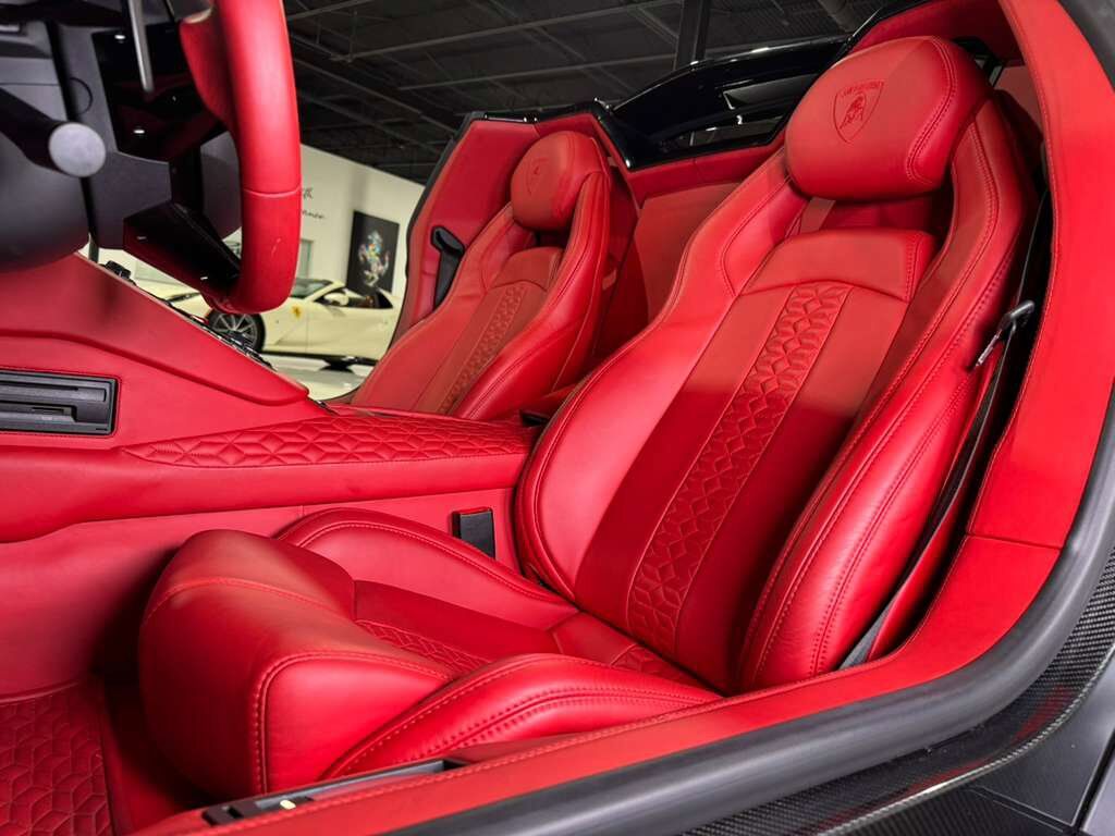 2018 Lamborghini Aventador S Roadster custom interior, Sensonum audio system, interior carbon trim AND MUCH MORE!! Fort Lauderdale FL