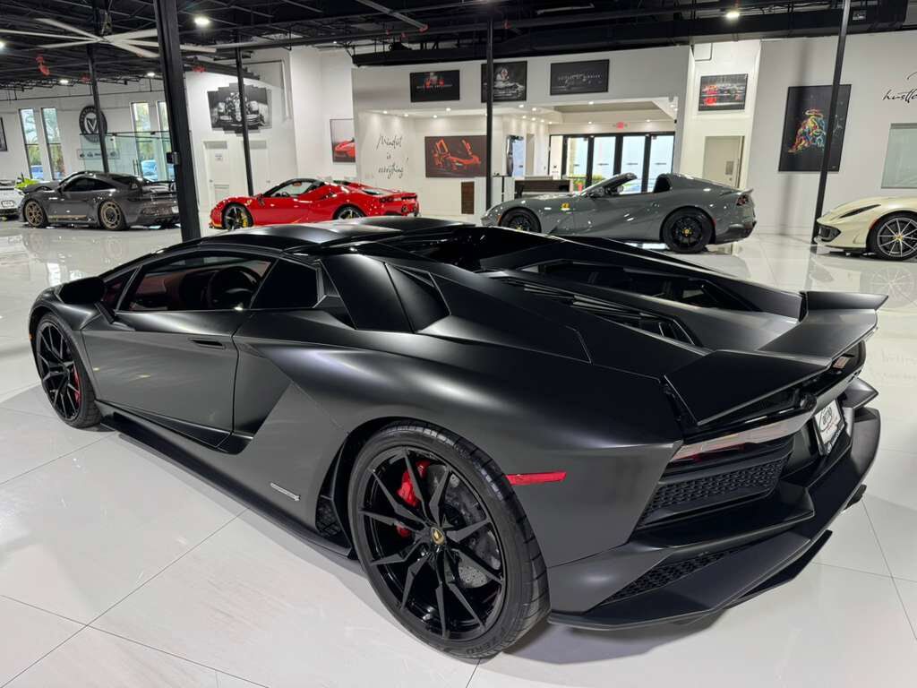 2018 Lamborghini Aventador S Roadster custom interior, Sensonum audio system, interior carbon trim AND MUCH MORE!! Fort Lauderdale FL