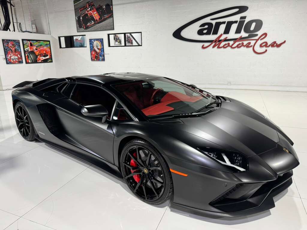2018 Lamborghini Aventador S Roadster custom interior, Sensonum audio system, interior carbon trim AND MUCH MORE!! Fort Lauderdale FL
