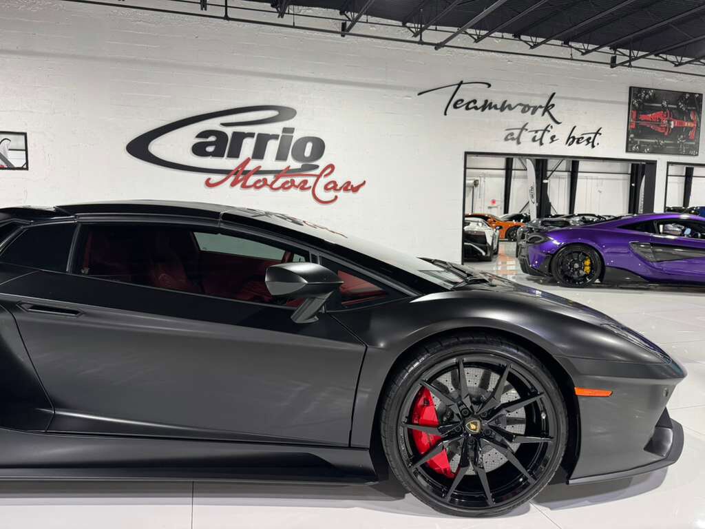 2018 Lamborghini Aventador S Roadster custom interior, Sensonum audio system, interior carbon trim AND MUCH MORE!! Fort Lauderdale FL