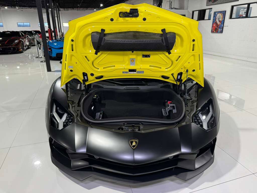 2018 Lamborghini Aventador S Roadster custom interior, Sensonum audio system, interior carbon trim AND MUCH MORE!! Fort Lauderdale FL
