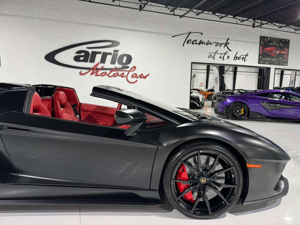 2018 Lamborghini Aventador S Roadster custom interior, Sensonum audio system, interior carbon trim AND MUCH MORE!! Fort Lauderdale FL