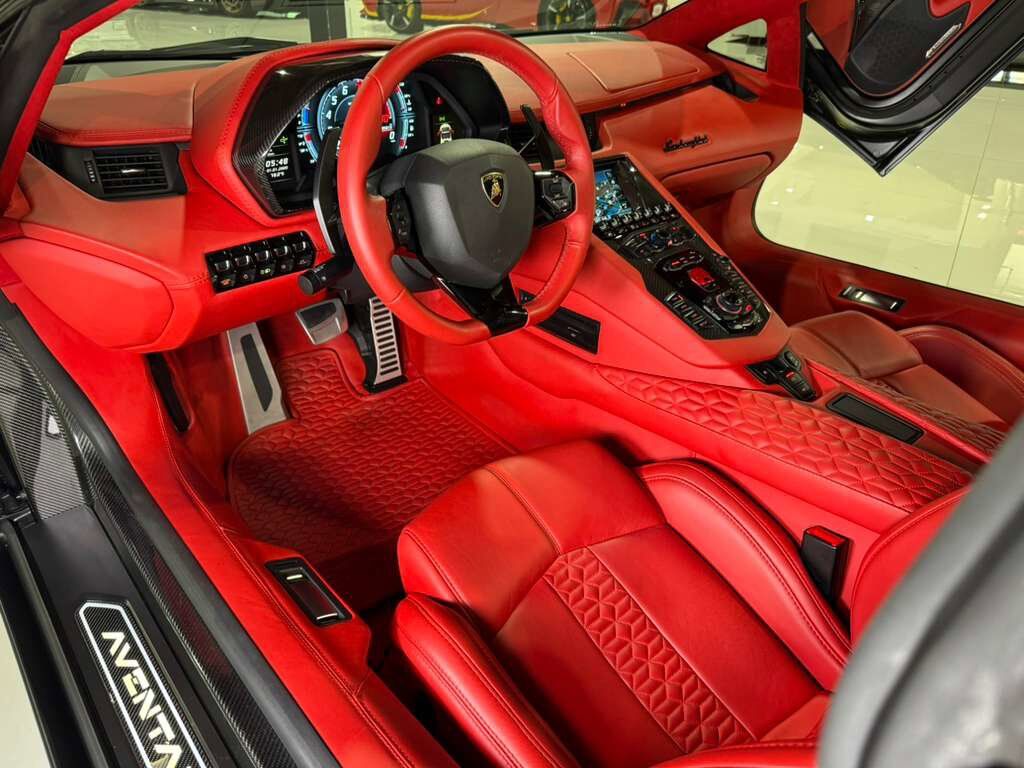 2018 Lamborghini Aventador S Roadster custom interior, Sensonum audio system, interior carbon trim AND MUCH MORE!! Fort Lauderdale FL