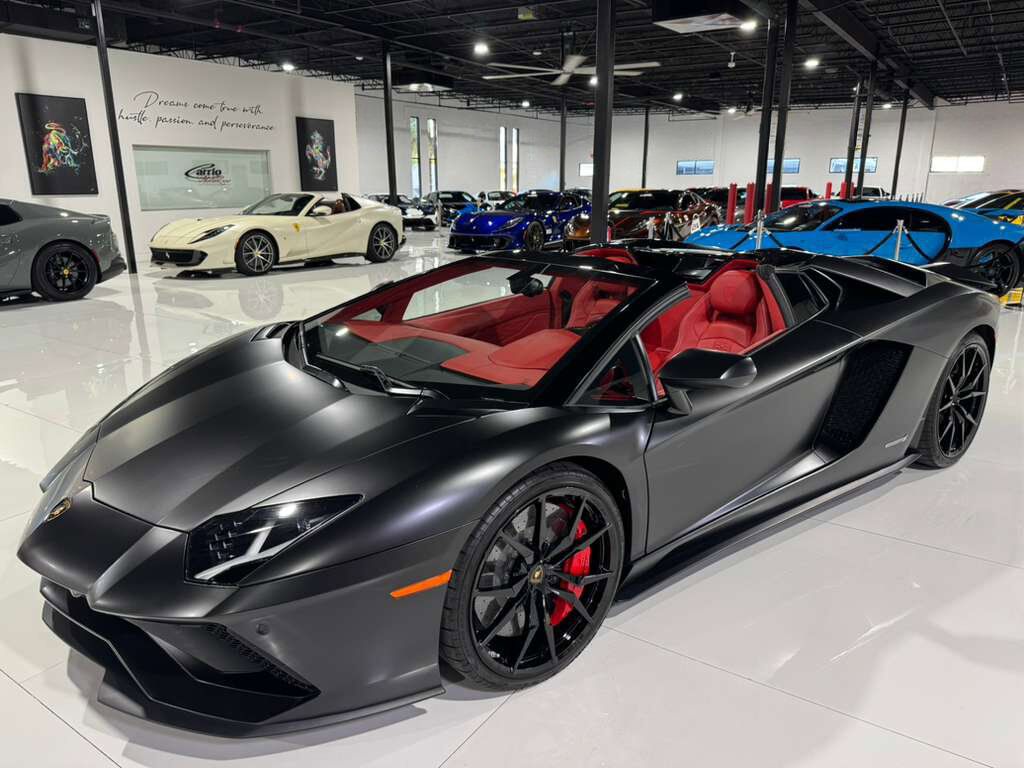 2018 Lamborghini Aventador S Roadster custom interior, Sensonum audio system, interior carbon trim AND MUCH MORE!! Fort Lauderdale FL
