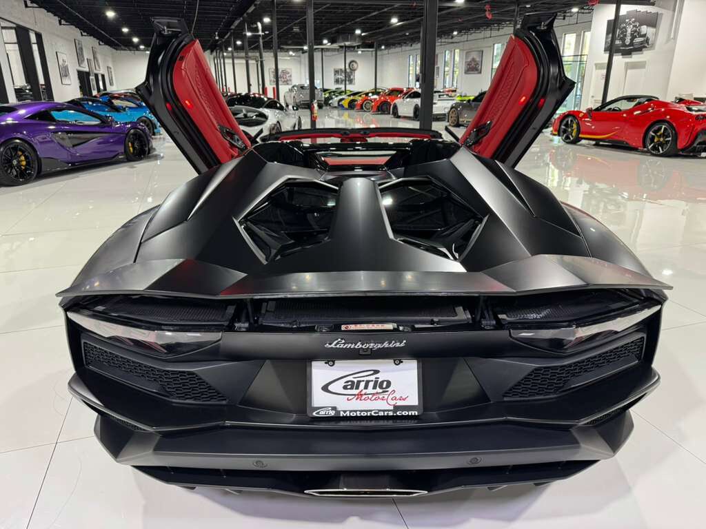 2018 Lamborghini Aventador S Roadster custom interior, Sensonum audio system, interior carbon trim AND MUCH MORE!! Fort Lauderdale FL
