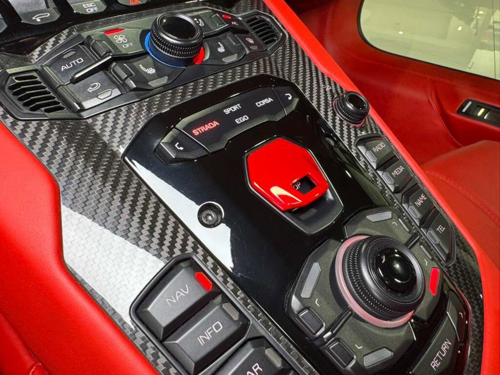 2018 Lamborghini Aventador S Roadster custom interior, Sensonum audio system, interior carbon trim AND MUCH MORE!! Fort Lauderdale FL