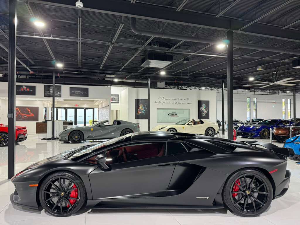 2018 Lamborghini Aventador S Roadster custom interior, Sensonum audio system, interior carbon trim AND MUCH MORE!! Fort Lauderdale FL