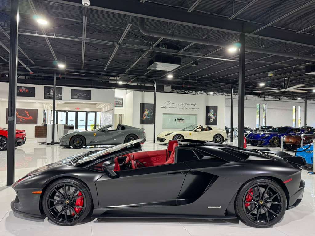 2018 Lamborghini Aventador S Roadster custom interior, Sensonum audio system, interior carbon trim AND MUCH MORE!! Fort Lauderdale FL