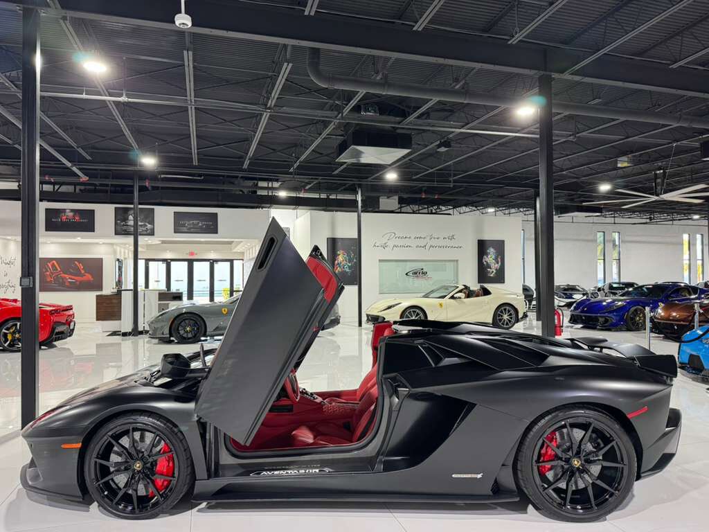 2018 Lamborghini Aventador S Roadster custom interior, Sensonum audio system, interior carbon trim AND MUCH MORE!! Fort Lauderdale FL