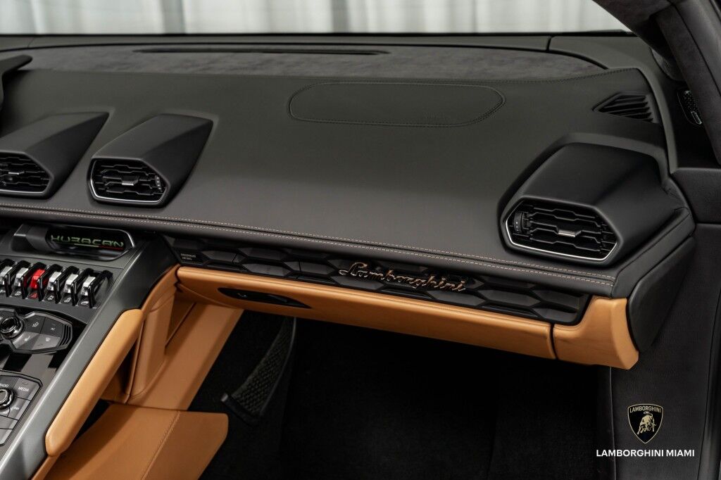 2018 Lamborghini Huracan LP 580-2 Spyder North Miami Beach FL