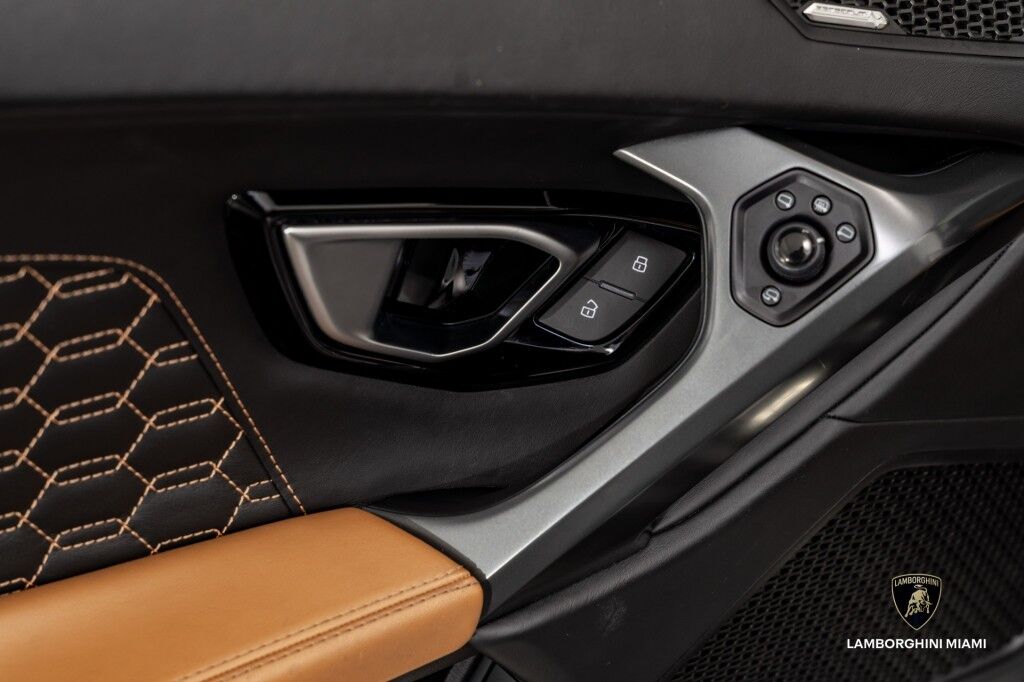 2018 Lamborghini Huracan LP 580-2 Spyder North Miami Beach FL