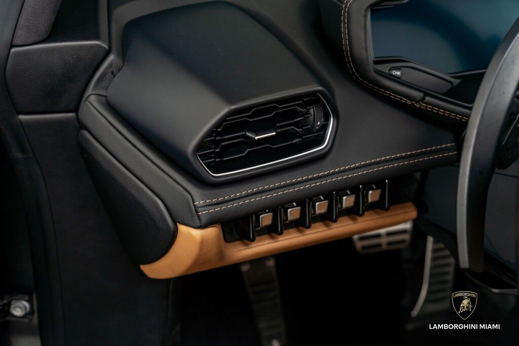 2018 Lamborghini Huracan LP 580-2 Spyder North Miami Beach FL