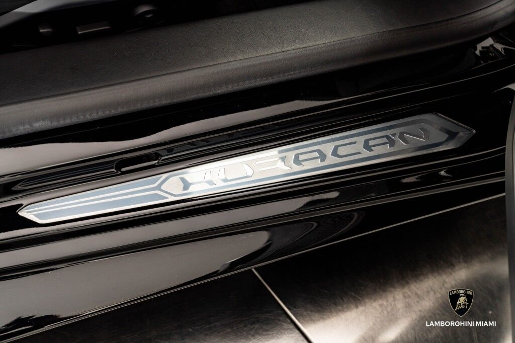 2018 Lamborghini Huracan LP580-2 North Miami Beach FL