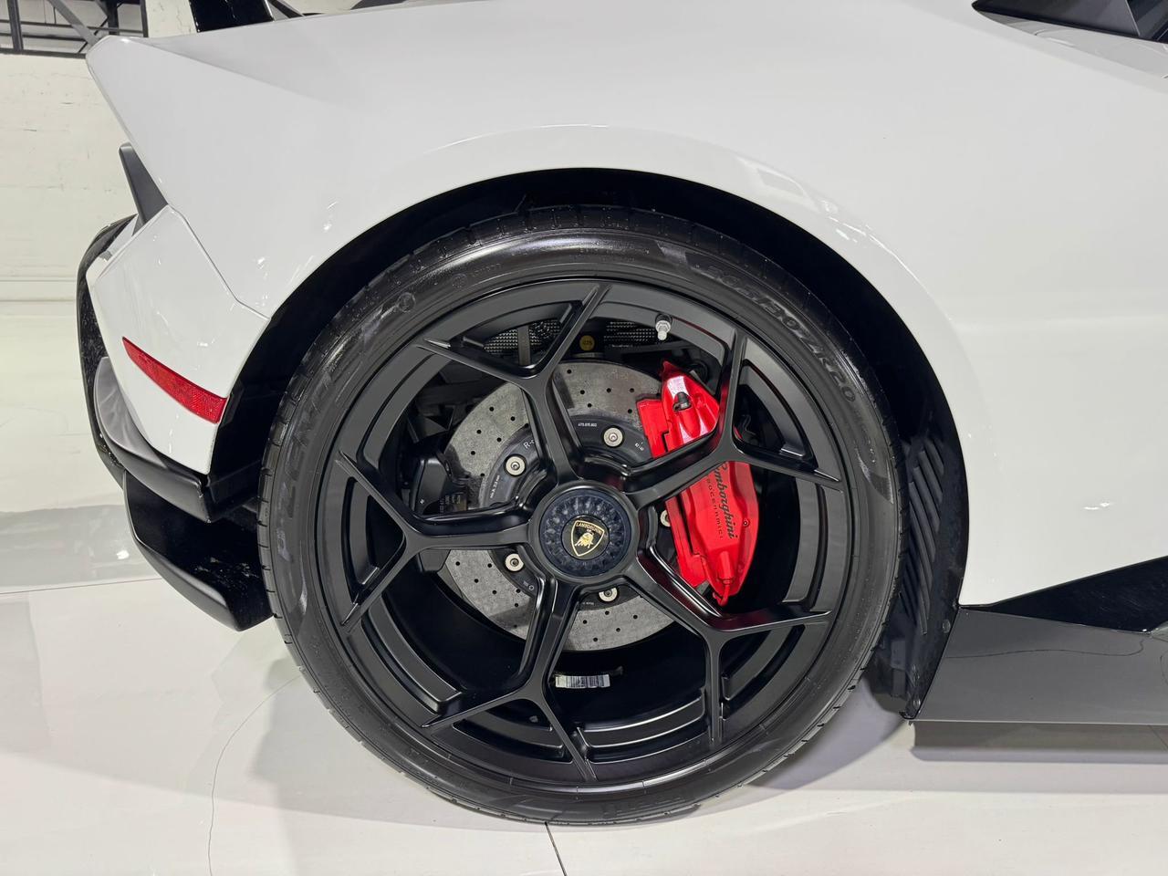2018 Lamborghini Huracan Performante Bianco Monocerus paint, Sensonum audio, forged carbon & MUCH MORE!! Fort Lauderdale FL