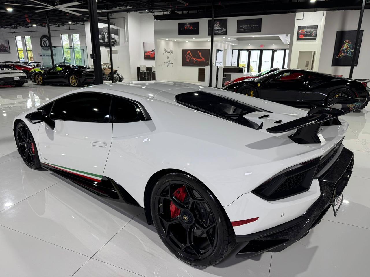2018 Lamborghini Huracan Performante Bianco Monocerus paint, Sensonum audio, forged carbon & MUCH MORE!! Fort Lauderdale FL
