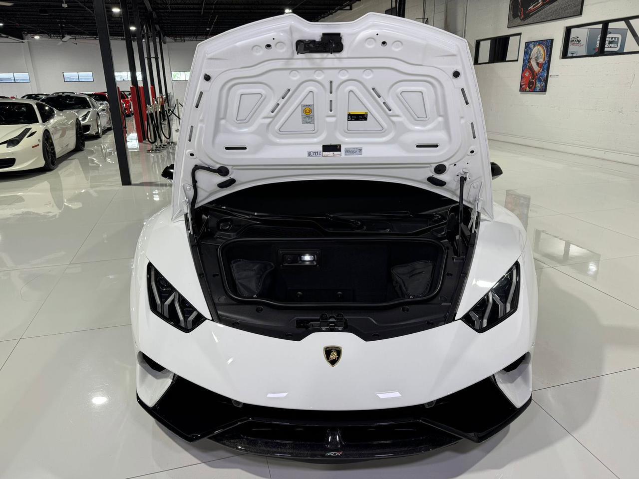 2018 Lamborghini Huracan Performante Bianco Monocerus paint, Sensonum audio, forged carbon & MUCH MORE!! Fort Lauderdale FL