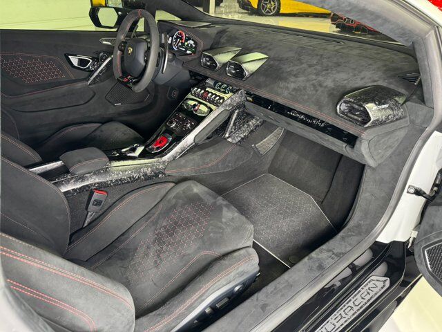 2018 Lamborghini Huracan Performante Bianco Monocerus paint, Sensonum audio, forged carbon & MUCH MORE!! Fort Lauderdale FL