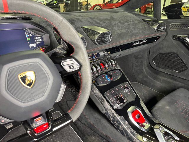2018 Lamborghini Huracan Performante Bianco Monocerus paint, Sensonum audio, forged carbon & MUCH MORE!! Fort Lauderdale FL