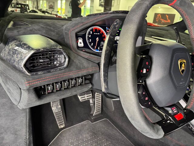 2018 Lamborghini Huracan Performante Bianco Monocerus paint, Sensonum audio, forged carbon & MUCH MORE!! Fort Lauderdale FL