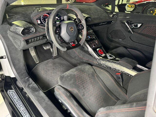 2018 Lamborghini Huracan Performante Bianco Monocerus paint, Sensonum audio, forged carbon & MUCH MORE!! Fort Lauderdale FL