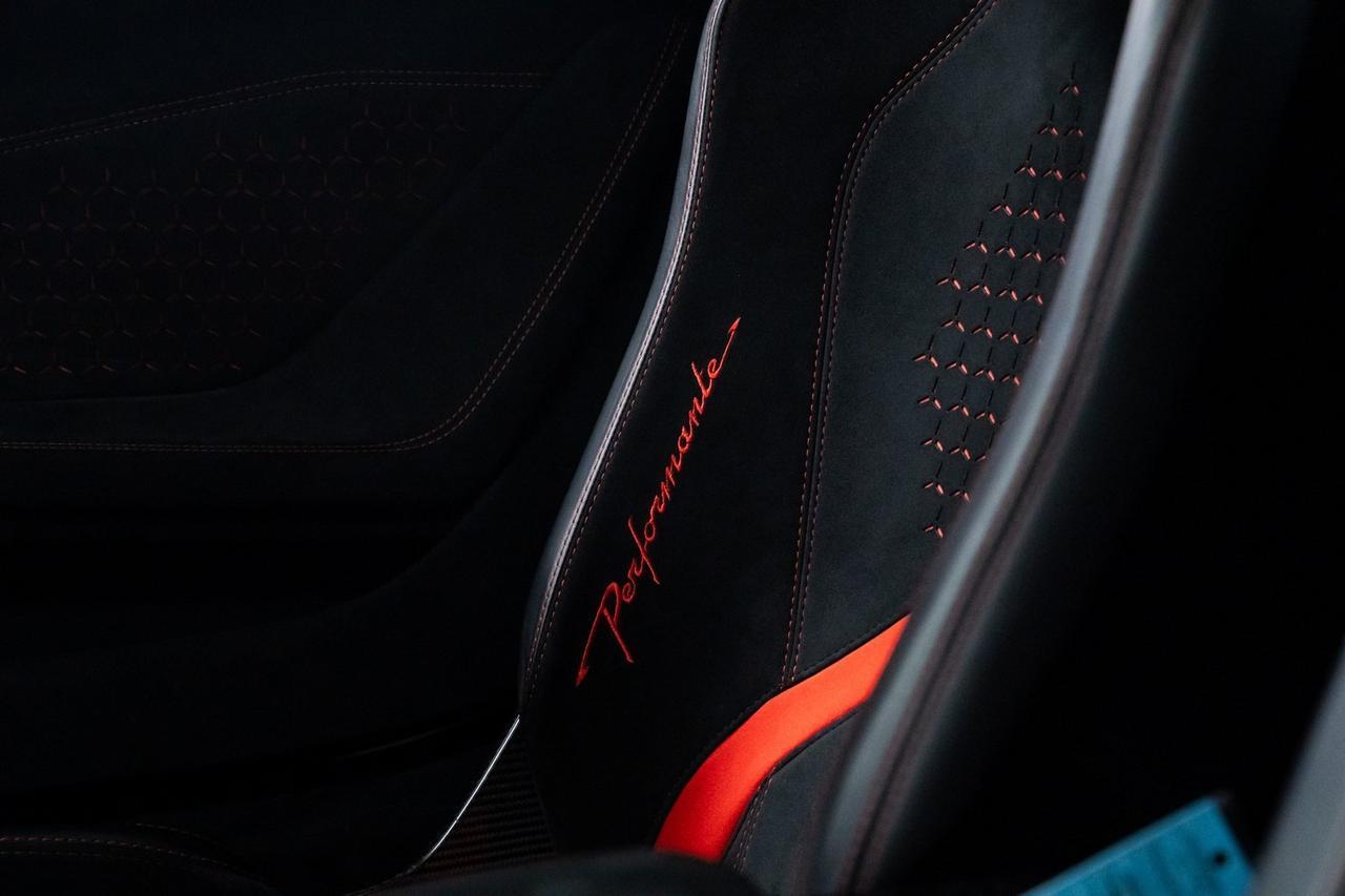 2018 Lamborghini Huracan Performante Front Lift Forged Carbon Trim CCB Portland OR