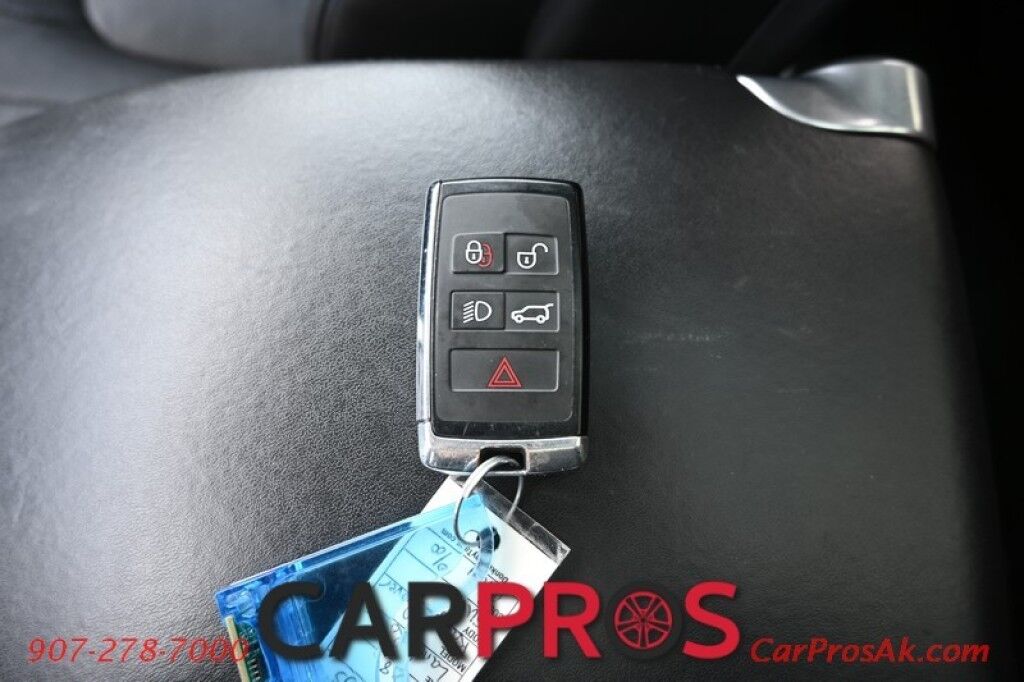 2018 Land Rover Range Rover HSE - 3.0L V6 Supercharged Engine - Keyless Entry & Start - Heated Memory Leather Seats - Heated Steering Wheel - HUD - Meridian Sound System - Panoramic Sunroof - Lane Departure & Blind Spot Alert - Rear Climate Control - Power Lift Gate Anchorage AK