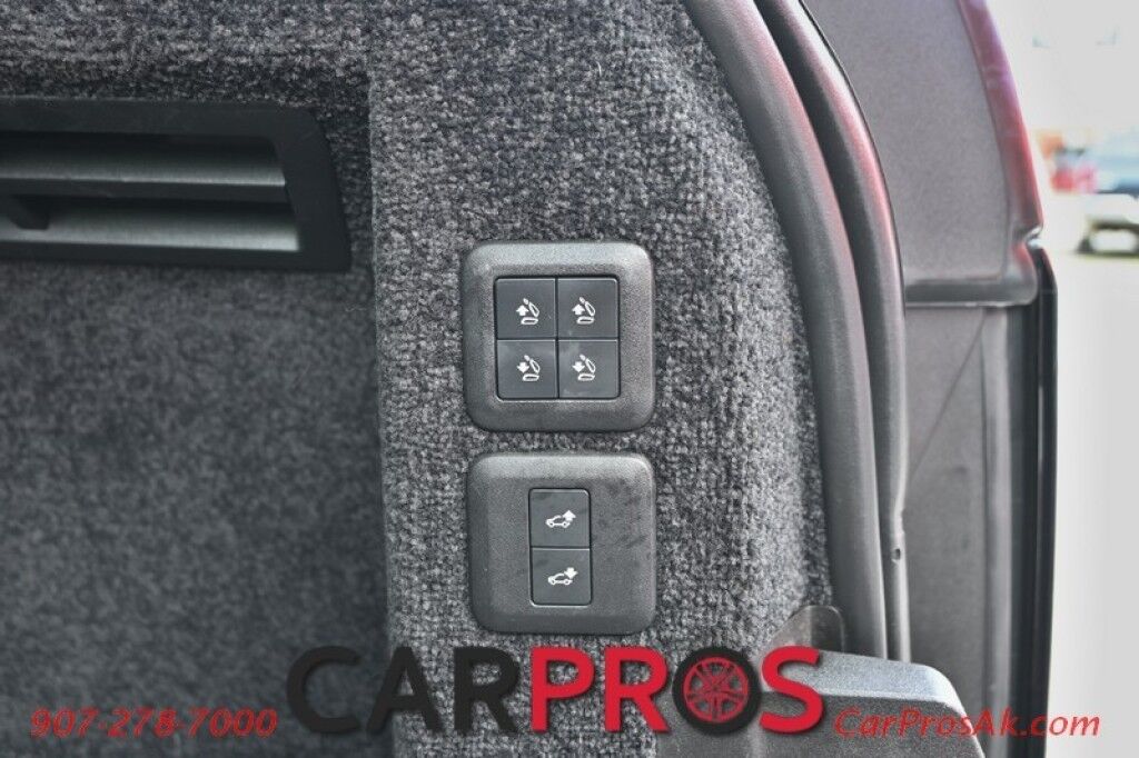 2018 Land Rover Range Rover HSE - 3.0L V6 Supercharged Engine - Keyless Entry & Start - Heated Memory Leather Seats - Heated Steering Wheel - HUD - Meridian Sound System - Panoramic Sunroof - Lane Departure & Blind Spot Alert - Rear Climate Control - Power Lift Gate Anchorage AK