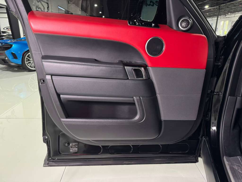 2018 Land Rover Range Rover Sport V8 Supercharged, pano roof, Meridian audio, 360 camera, rear entertainment AND MUCH MORE!! Fort Lauderdale FL