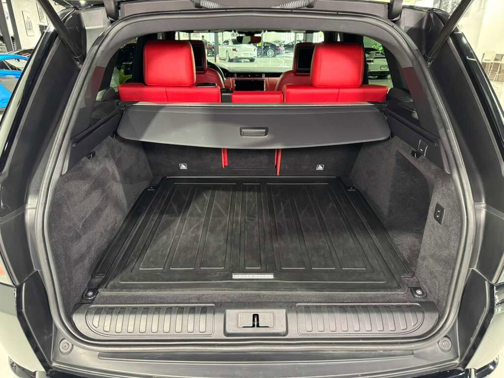 2018 Land Rover Range Rover Sport V8 Supercharged, pano roof, Meridian audio, 360 camera, rear entertainment AND MUCH MORE!! Fort Lauderdale FL