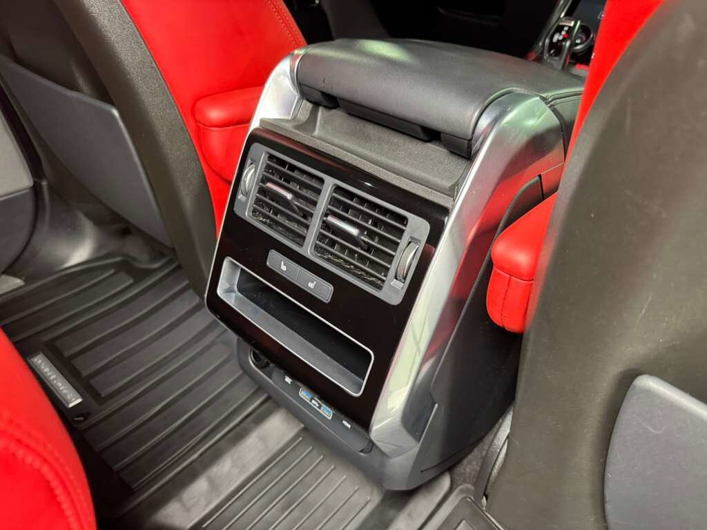 2018 Land Rover Range Rover Sport V8 Supercharged, pano roof, Meridian audio, 360 camera, rear entertainment AND MUCH MORE!! Fort Lauderdale FL