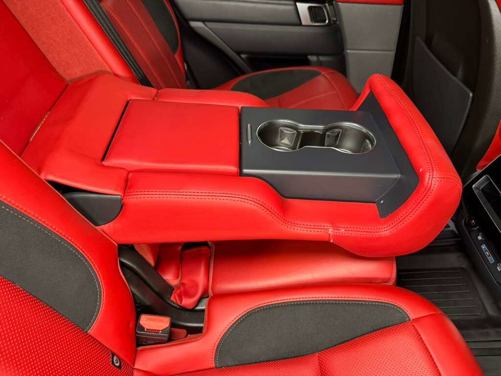 2018 Land Rover Range Rover Sport V8 Supercharged, pano roof, Meridian audio, 360 camera, rear entertainment AND MUCH MORE!! Fort Lauderdale FL