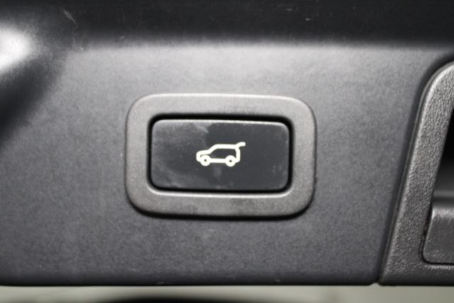 2018 Land Rover Range Rover Velar P380 SE R-Dynamic Chantilly VA