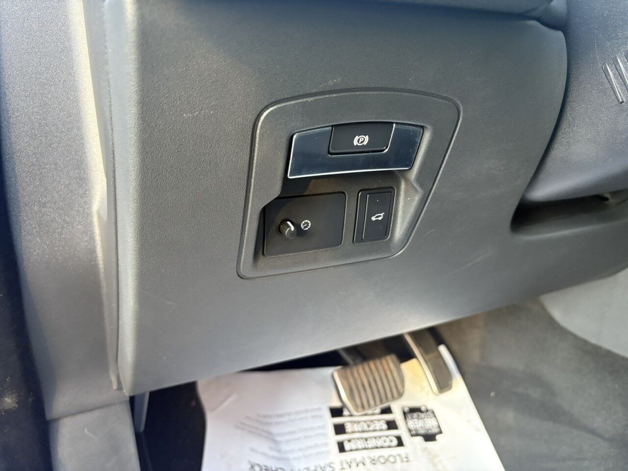 2018 Land Rover Range Rover Velar R-Dynamic SE Fitchburg MA