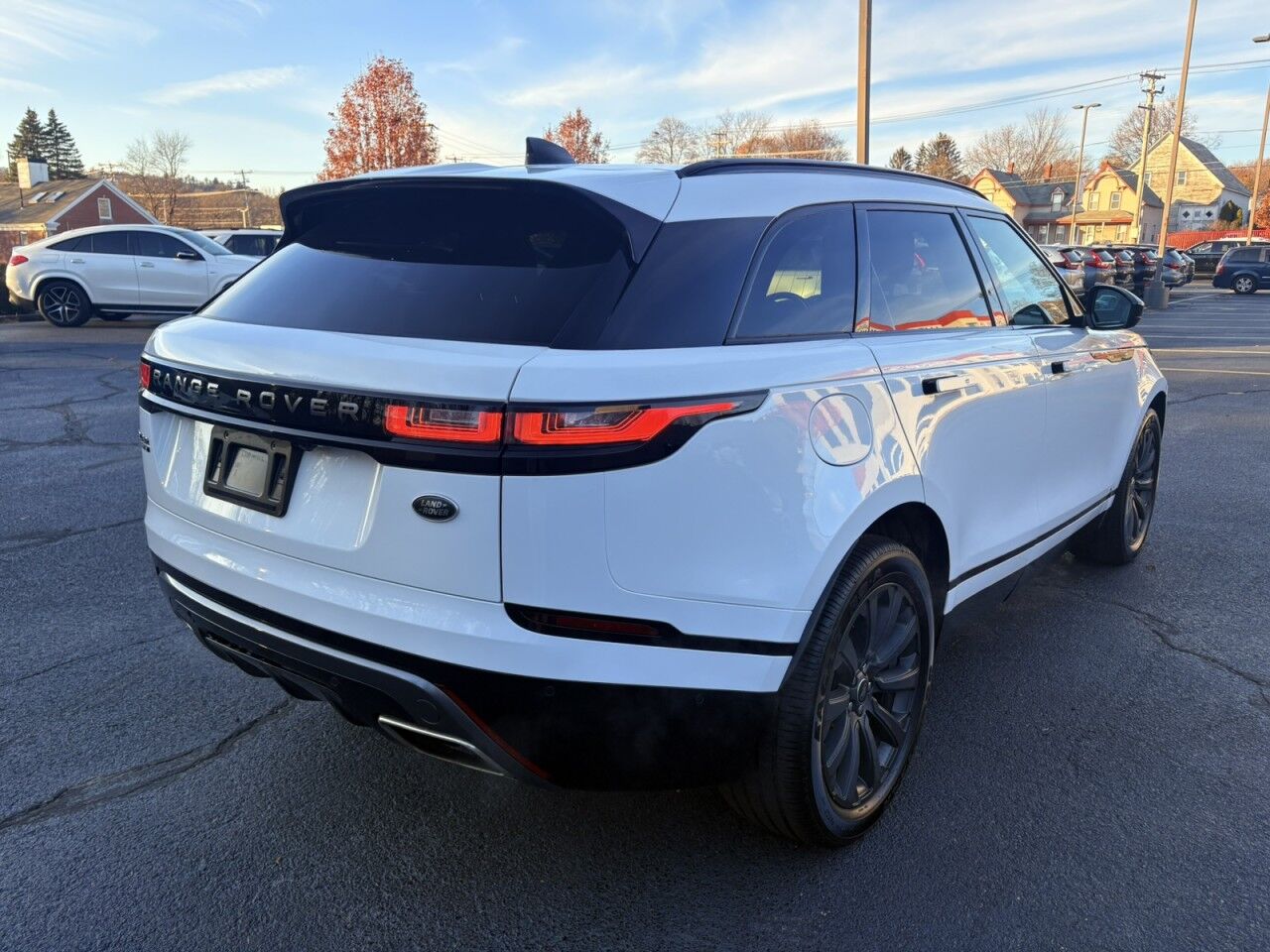 2018 Land Rover Range Rover Velar R-Dynamic SE Fitchburg MA