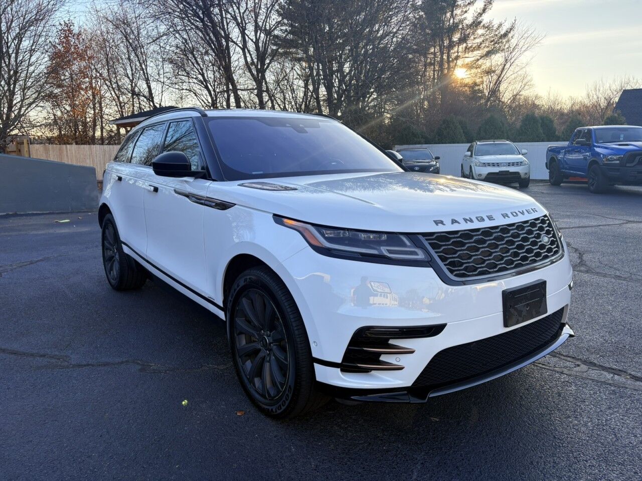 2018 Land Rover Range Rover Velar R-Dynamic SE Fitchburg MA