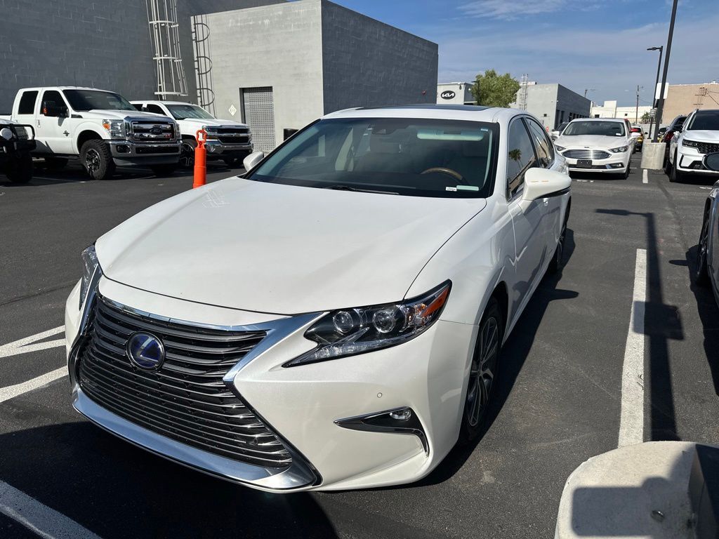 2018 Lexus ES 300h
