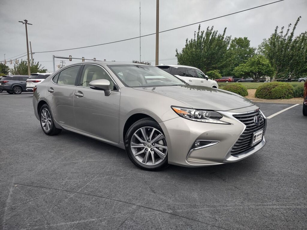 2018 Lexus ES 300h