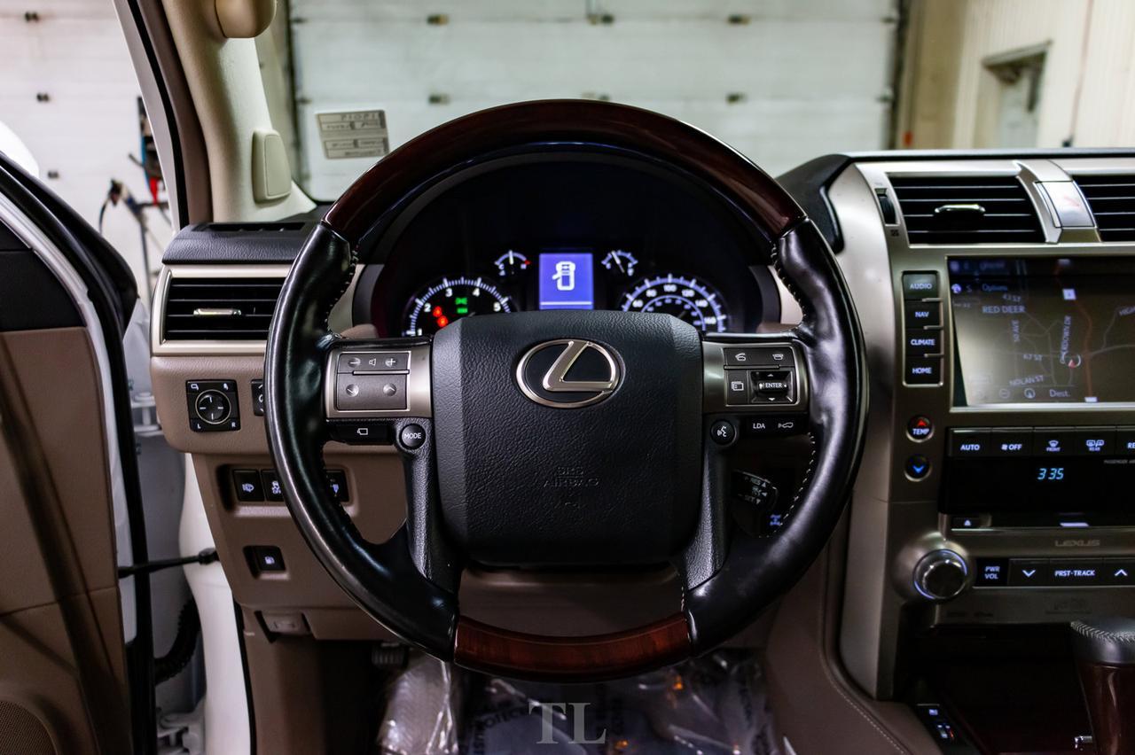 2018 Lexus GX460 AWD Executive Leather Roof Nav DVD Red Deer AB