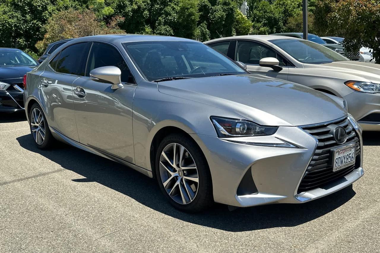 2018 Lexus IS