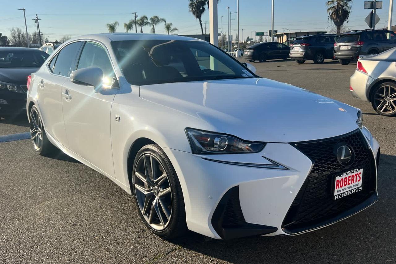 2018 Lexus IS