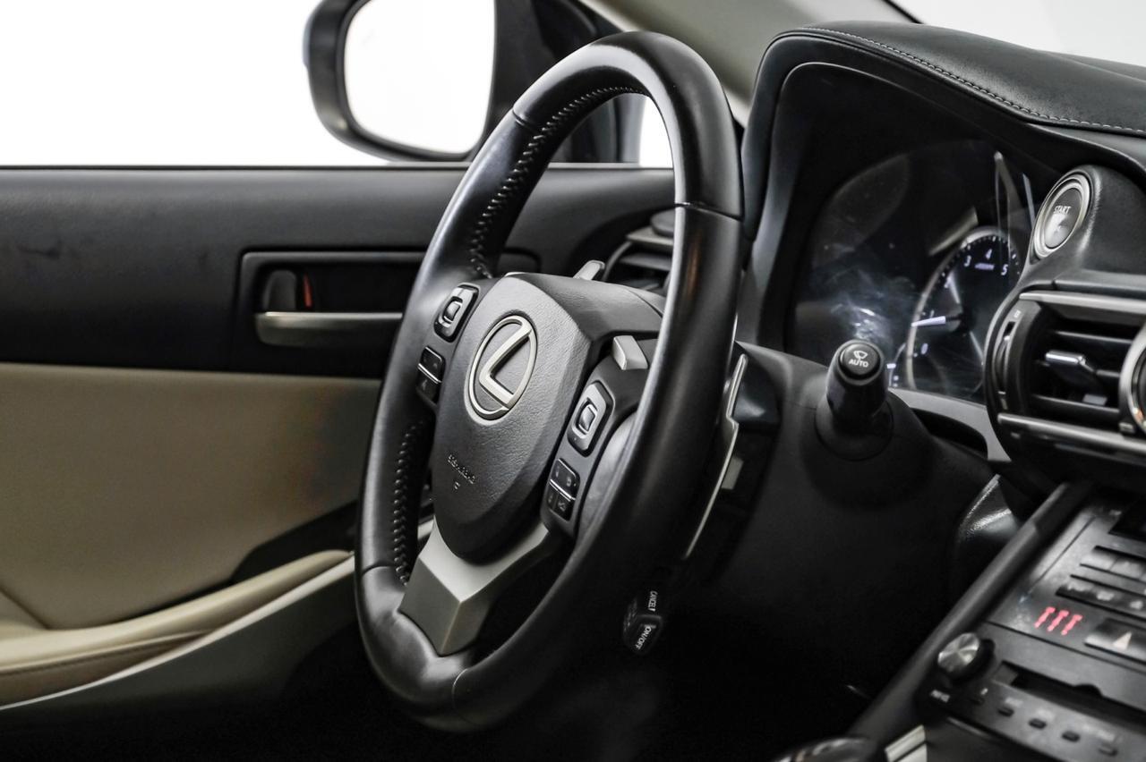 2018 Lexus IS 300 AWD LEXUS SAFETY SYSTEM BLIND SPOT NAVIGATION SUNROOF LEATHER SE Carrollton TX