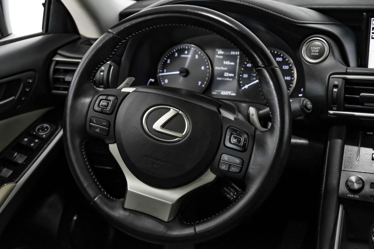 2018 Lexus IS 300 AWD LEXUS SAFETY SYSTEM BLIND SPOT NAVIGATION SUNROOF LEATHER SE Carrollton TX
