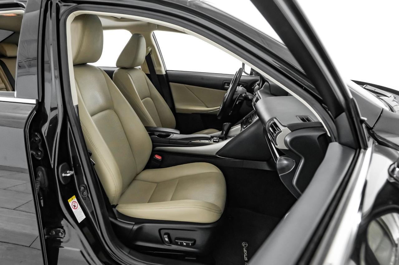 2018 Lexus IS 300 AWD LEXUS SAFETY SYSTEM BLIND SPOT NAVIGATION SUNROOF LEATHER SE Carrollton TX