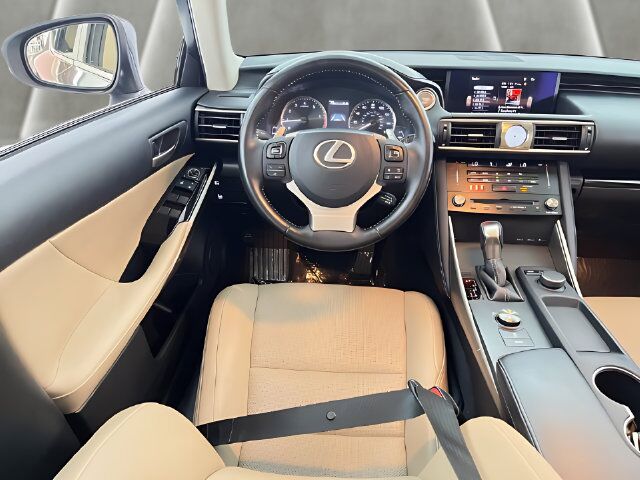2018 Lexus IS 300 Carrollton TX